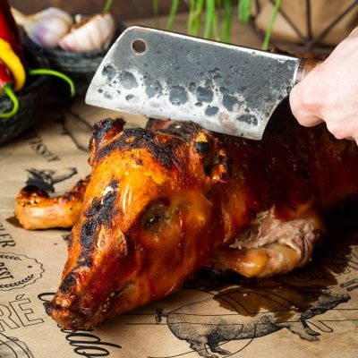 LEITÃO ABATIDO FRESCO (BABY) OU TEMPERADO (DE 4 A 5 KG)
